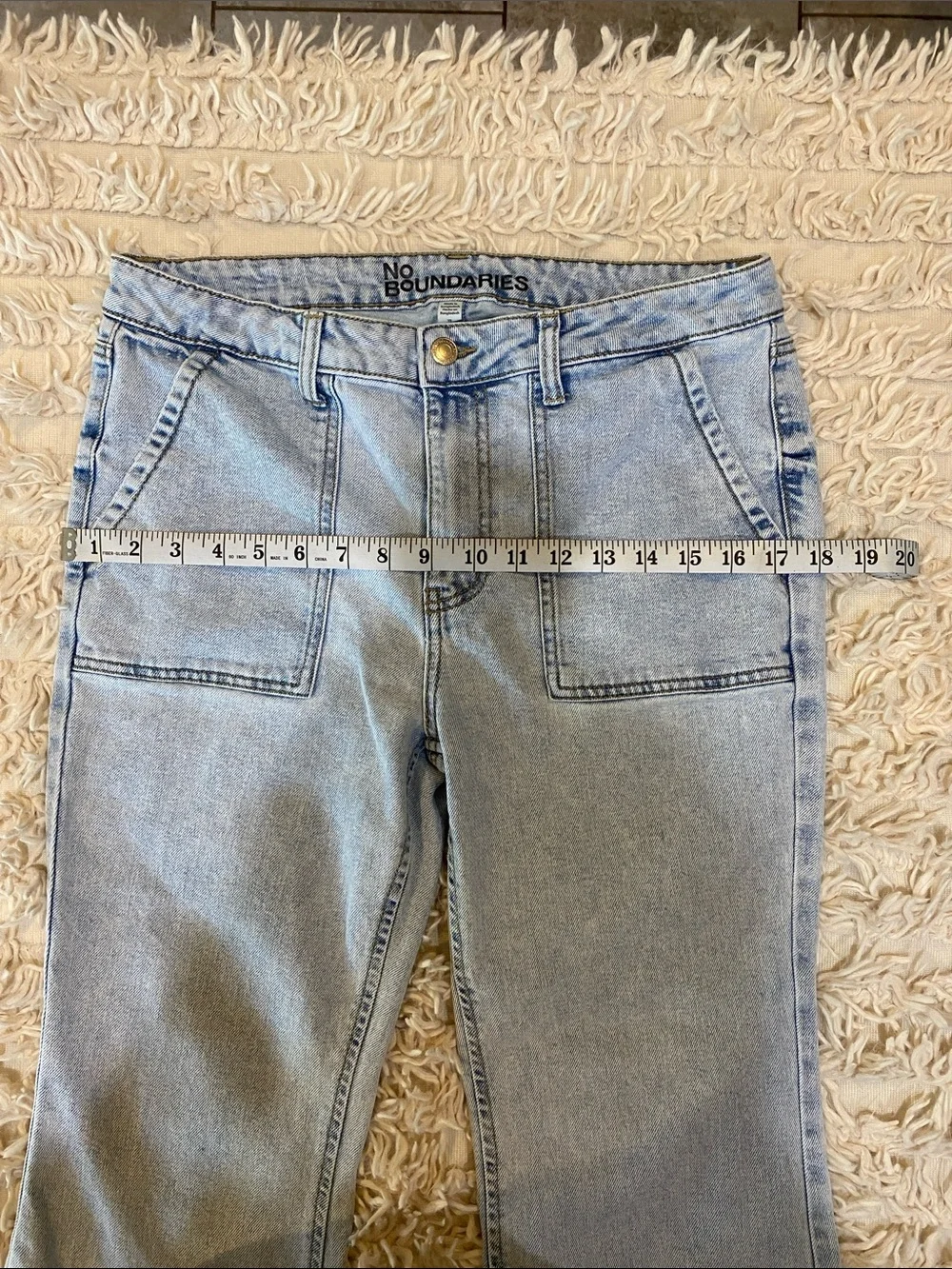 4/$20 no boundaries light wash jeans
